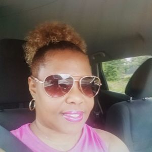 Meet your Posher, Demetria